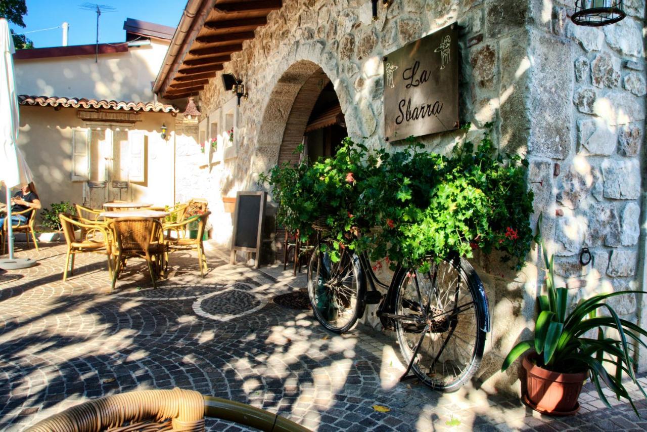Aria Di Bosco Bed & Breakfast L'Aquila Exterior photo